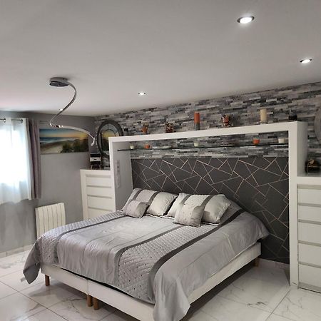 Villa Massenet Sarcelles Luaran gambar