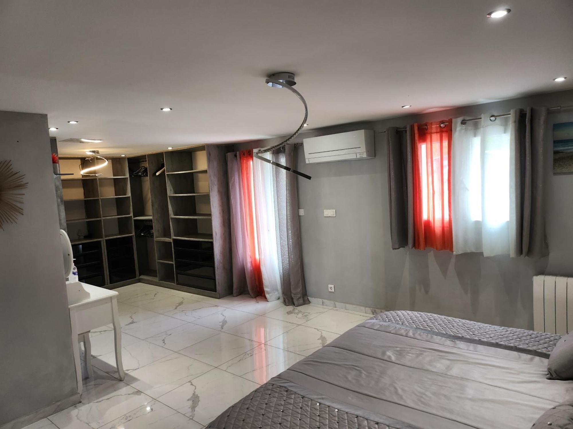 Villa Massenet Sarcelles Luaran gambar